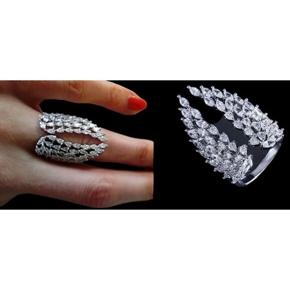 Beautiful Angel Wings Ring w/ Rhinestones  Size is Adjustable - Picture 3 of 5